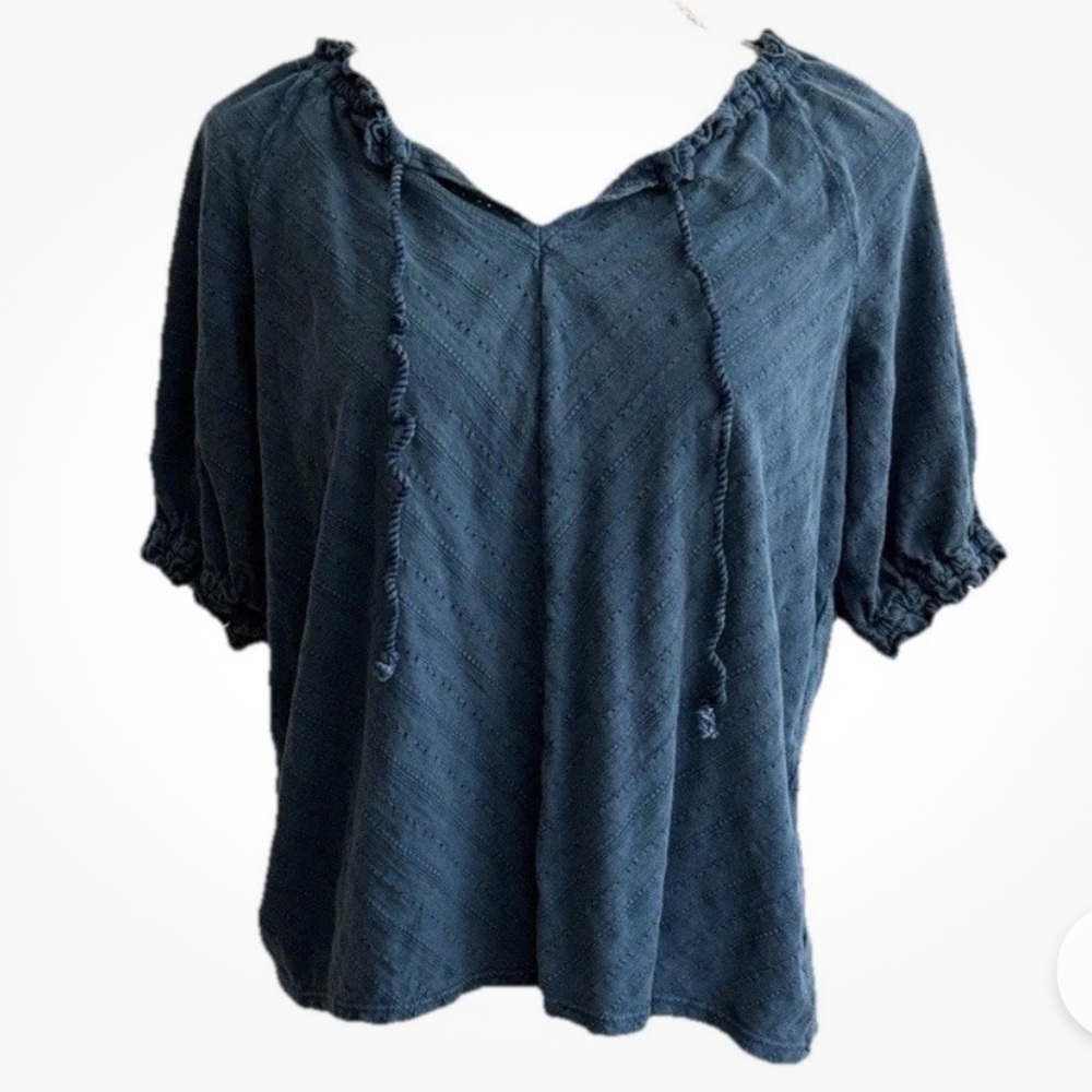 Wonderly Women's Short Sleeve Stretchy Blue Top w/ Ruffled Hem/Sleeve PS